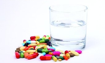 骨關(guān)節(jié)炎的治療用藥，伊索佳硫酸氨基葡萄糖服藥時間