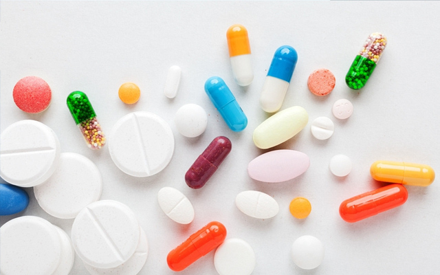 股骨頭壞死早期服用注意事項，通絡生骨膠囊用藥療程