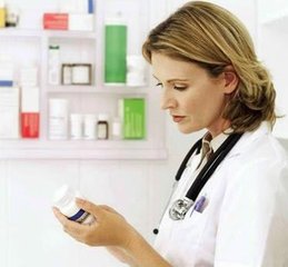 骨關節炎吃什么藥治療好，伊索佳氨基葡萄糖膠囊療效