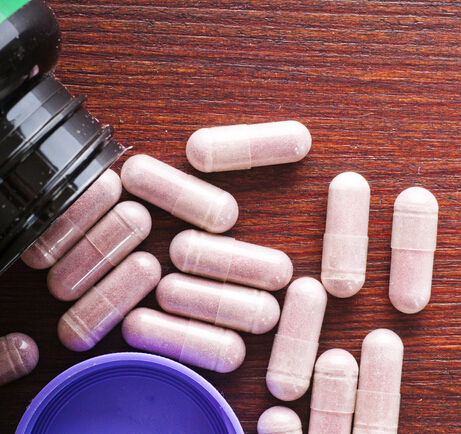 伊索佳硫酸氨基葡萄糖膠囊，骨關節炎吃什么藥治療好