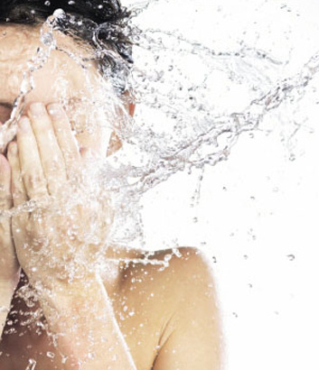 參歸潤燥搽劑需要聯合用藥嗎，參歸潤燥搽劑一定要配合甘油嗎