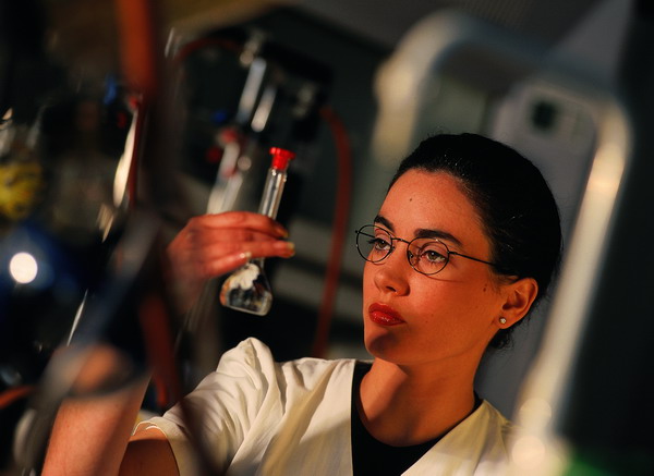 伊索佳效果怎樣，伊索佳硫酸氨基葡萄糖膠囊