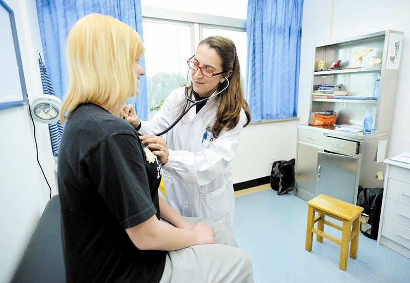 骨關節炎吃什么藥，保節力硫酸氨基葡萄糖片