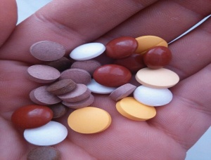 腳痛風吃什么藥，痛風吃什么藥止痛最快