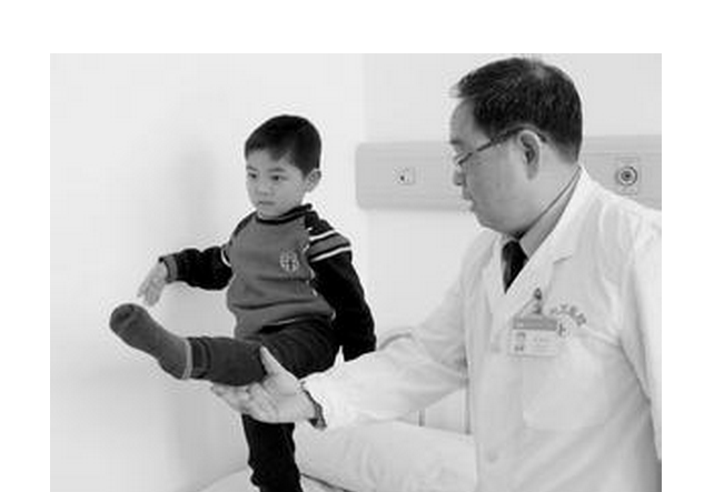 股骨頭壞死治療期間服用注意事項,通絡生骨膠囊適應癥