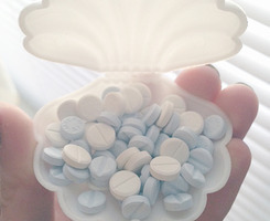 股骨頭壞死治療費用,通絡生骨膠囊在哪里購買