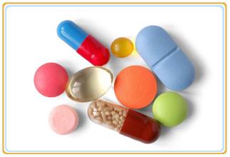 腰椎間盤突出的表現，好及施膏藥