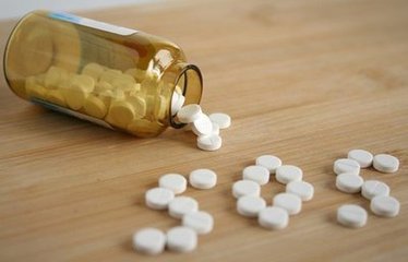 治骨關節炎吃什么藥，退行性骨關節炎吃什么藥