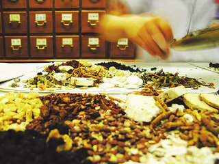 參歸潤燥搽劑需要聯合用藥嗎，規范使用參歸潤燥搽劑