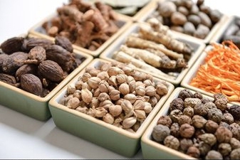 參歸潤(rùn)燥搽劑怎么用，參歸潤(rùn)燥搽劑需要聯(lián)合用藥嗎