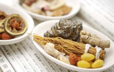 貼膏藥過敏癢怎么辦，日本好及施